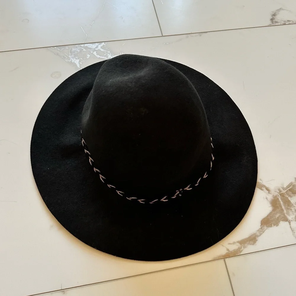Women’s stylish beautiful black wool hat